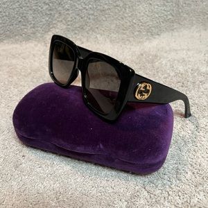 GUCCI Oversized Square Sunglasses